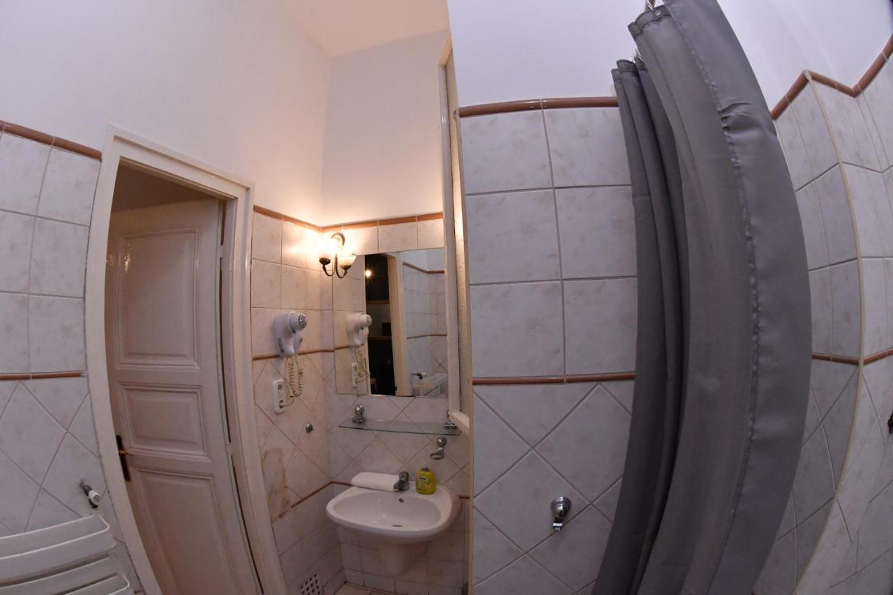 Five Seasons Vaci Utca Apartment Budapest Exterior foto