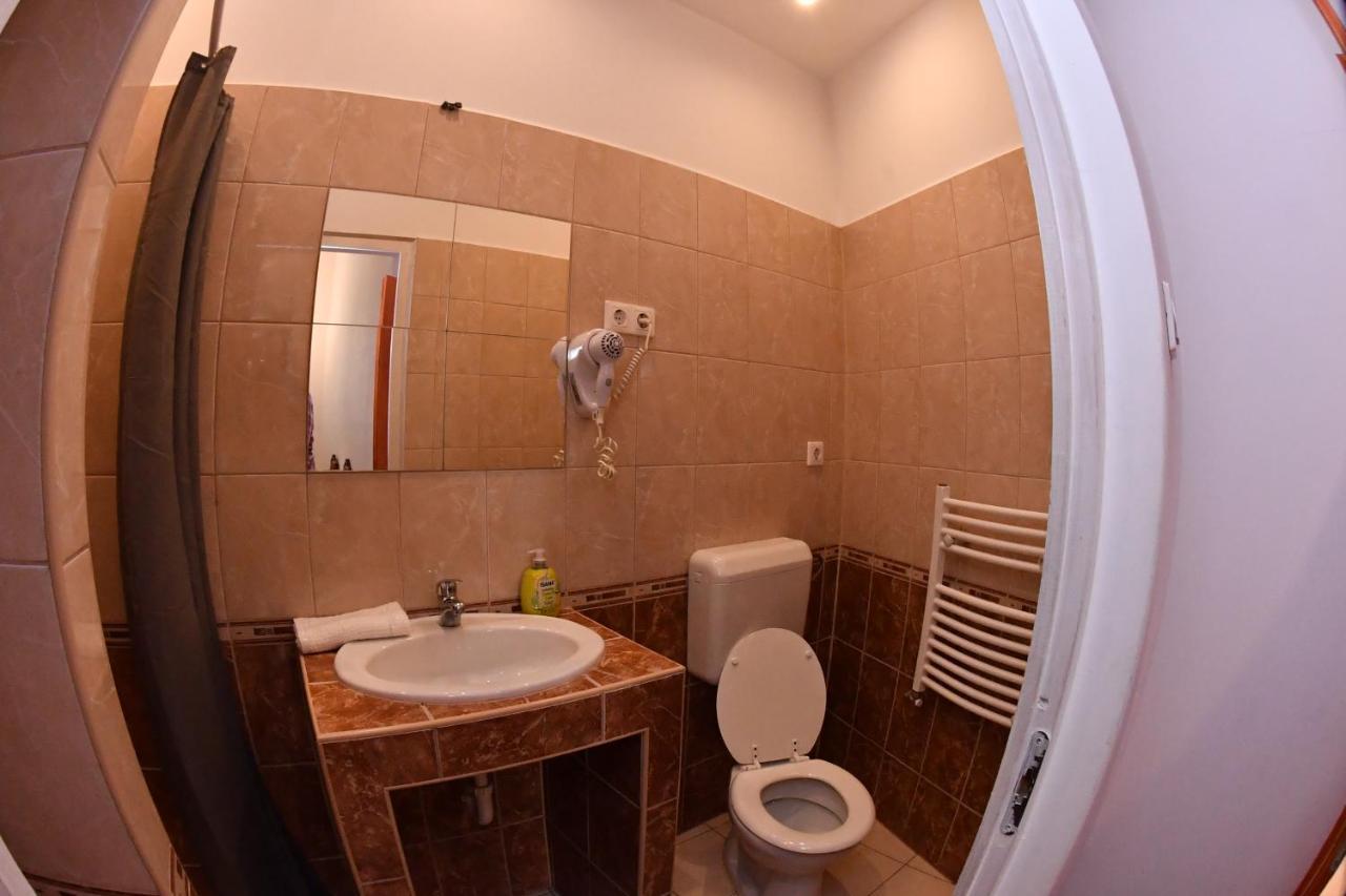 Five Seasons Vaci Utca Apartment Budapest Exterior foto
